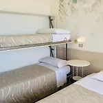 Viamare 3*