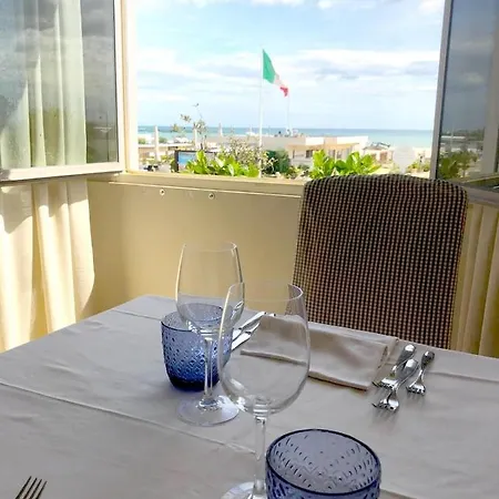 Viamare 3*